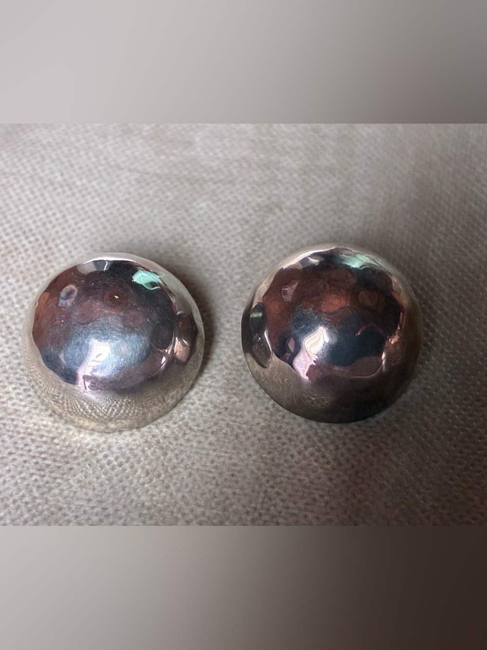 Metallic Hammered Dome women’s clip earrings- Silver-plated